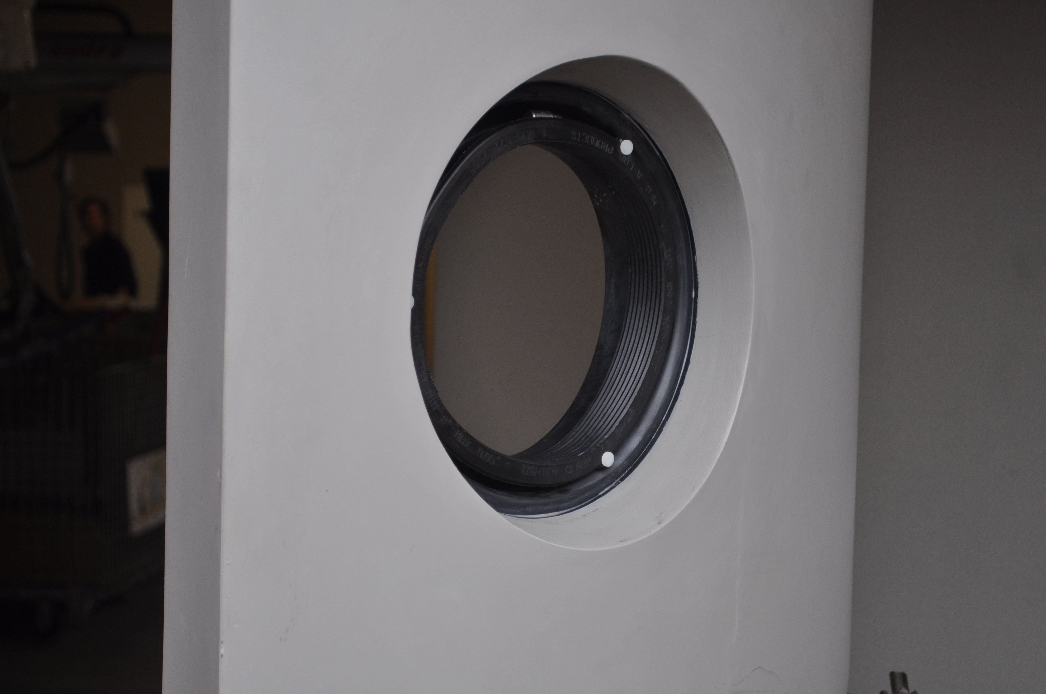 8'' Quik•LOK Unextended As it Arrives at the Job Site